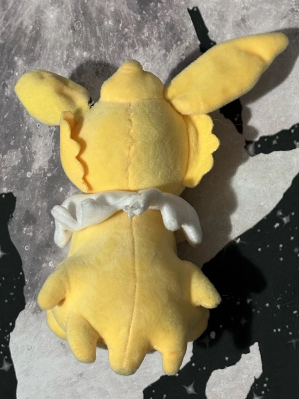 Clipper pokémon jolteon